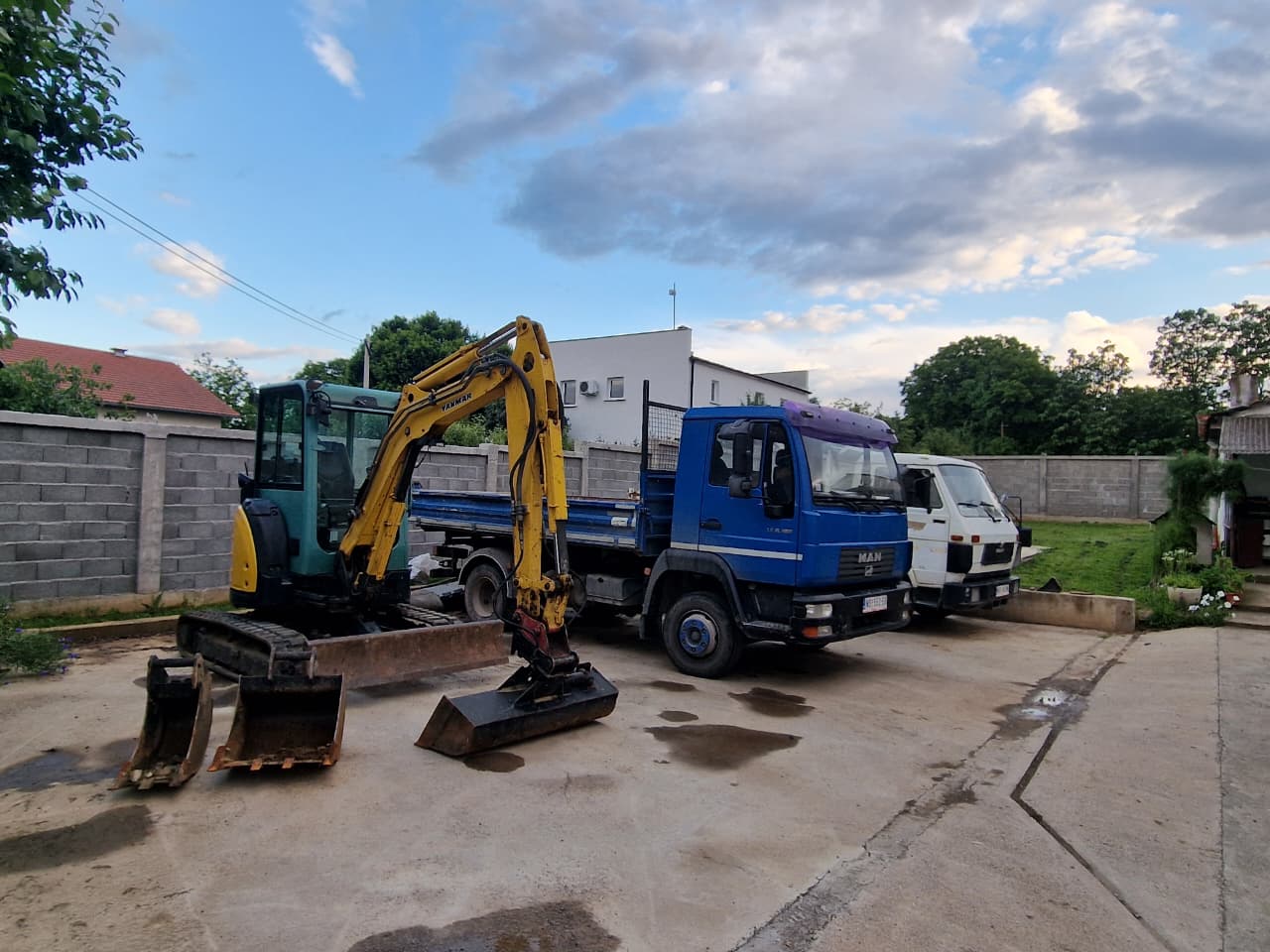 Kamioni na gradilištu